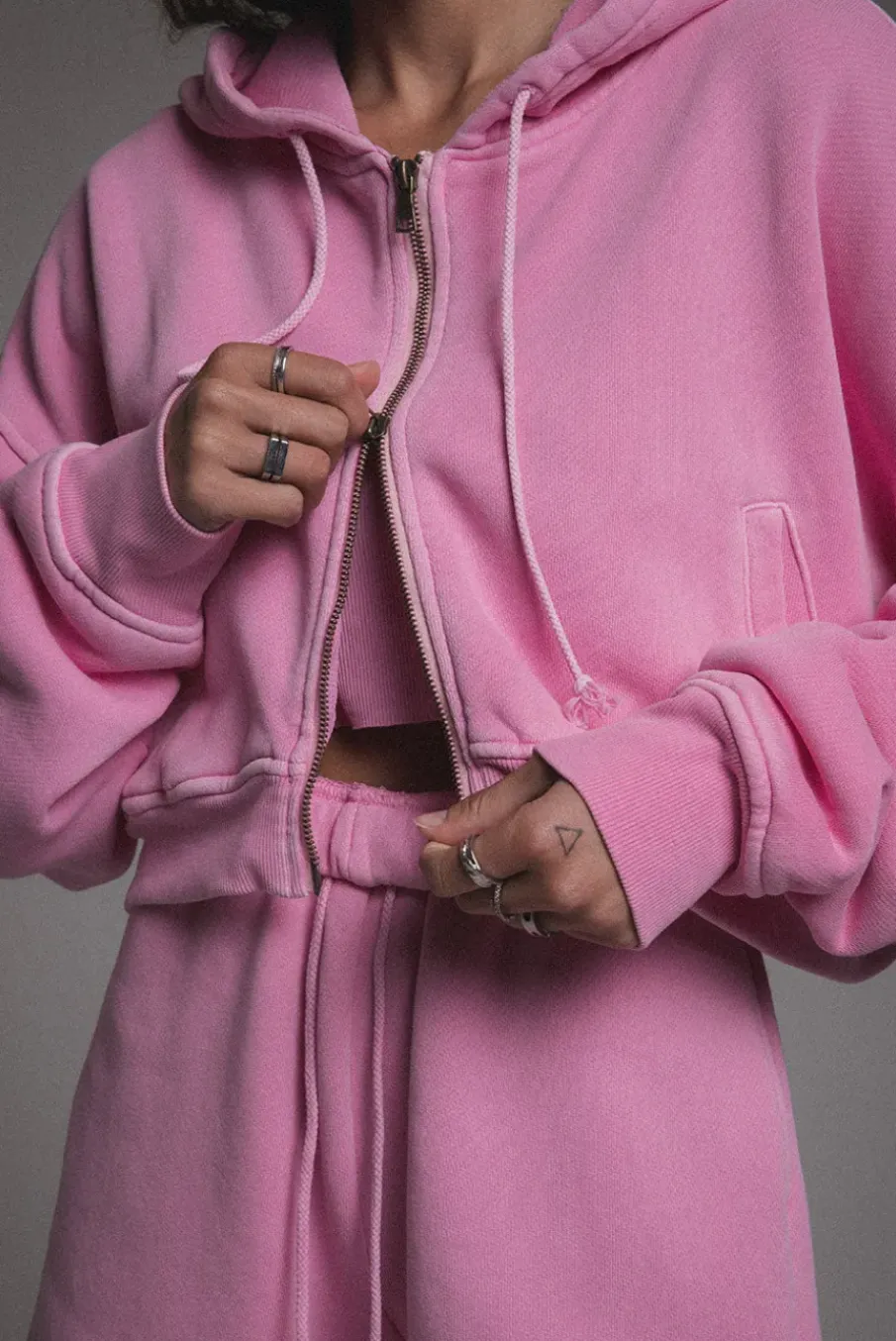BABYDOLL CROP ZIP HOODIE