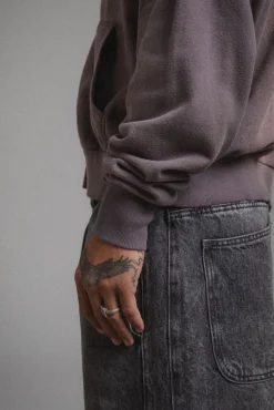 BEACHWOOD CROP HOODIE