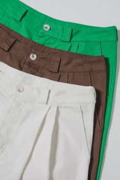 BIG PLEATS CHINO PANT