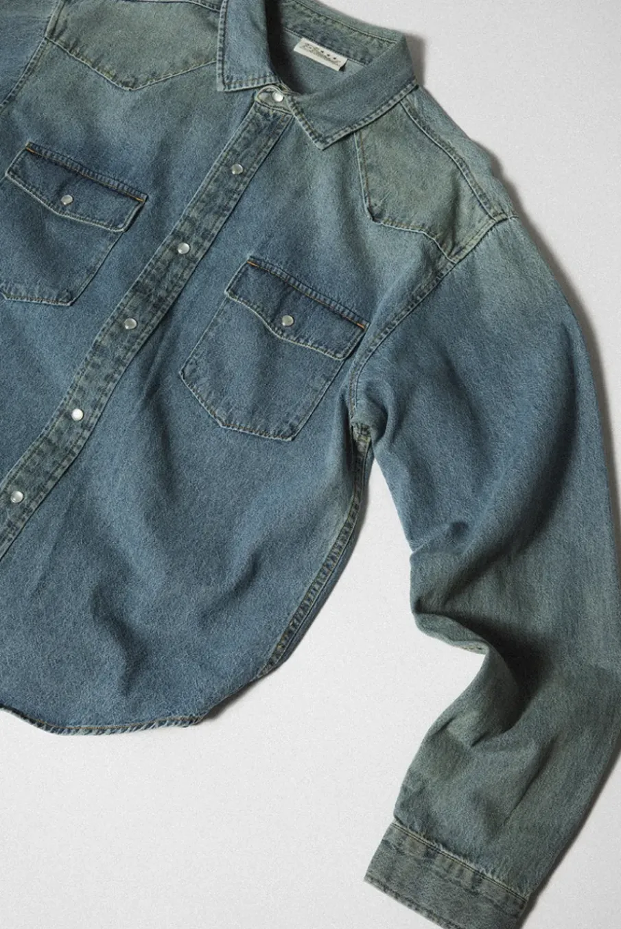 CHAMBRAY SHIRT
