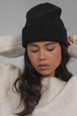 CORE BEANIE