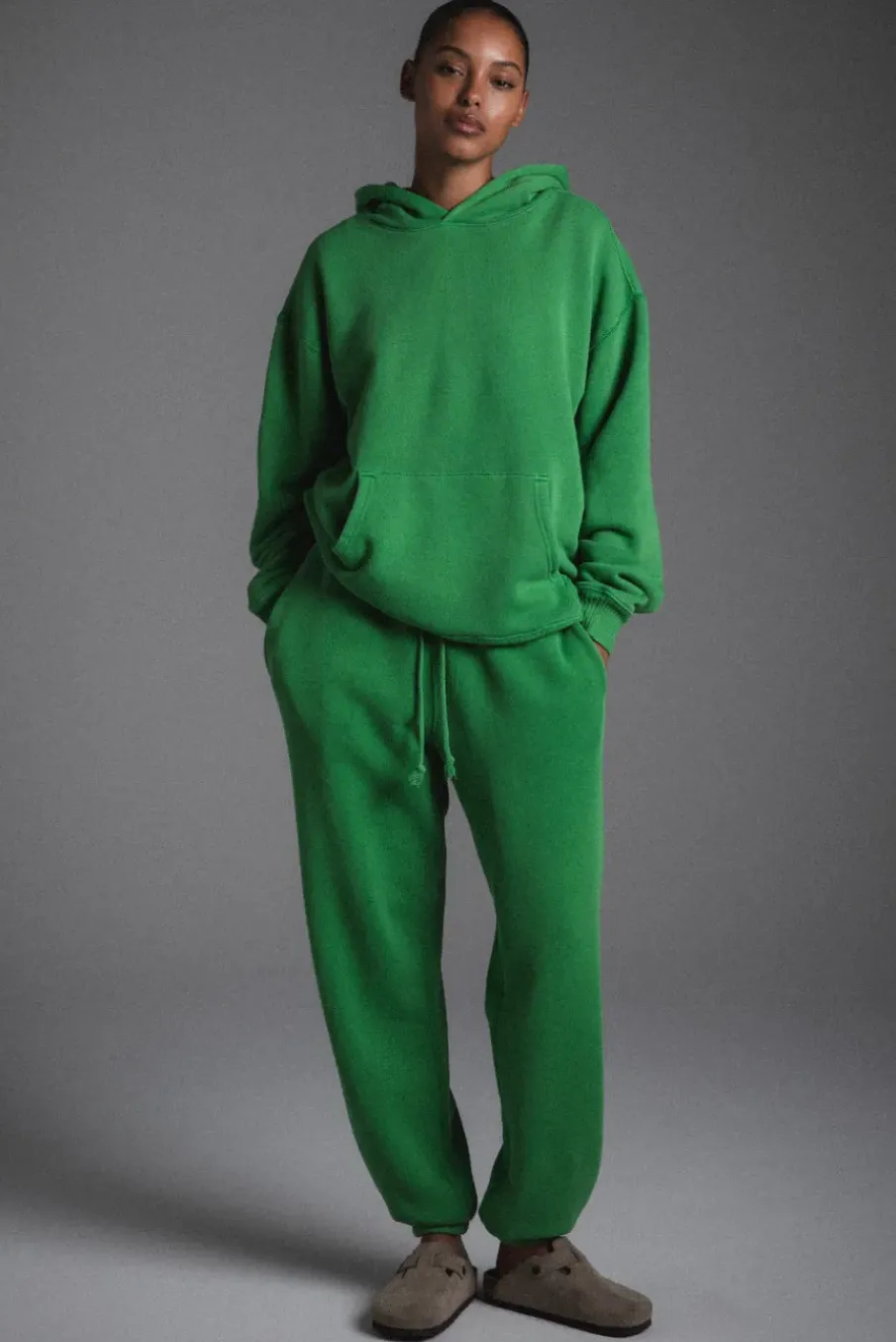 CORE HOODIE
