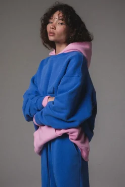 CORE HOODIE