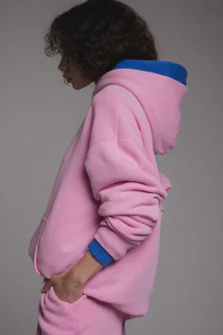 CORE HOODIE