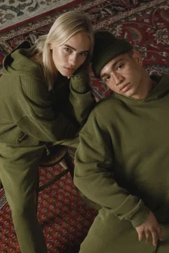 CORE HOODIE