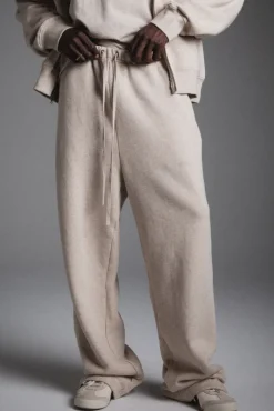 CORE STRAIGHT LEG SWEATPANT