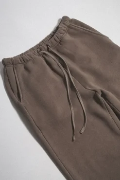 CORE STRAIGHT LEG SWEATPANT