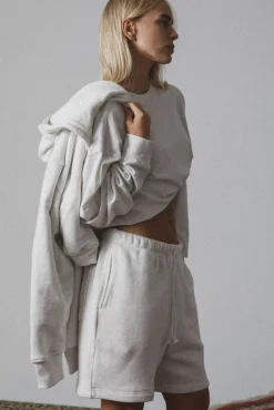 CORE SWEATSHORT