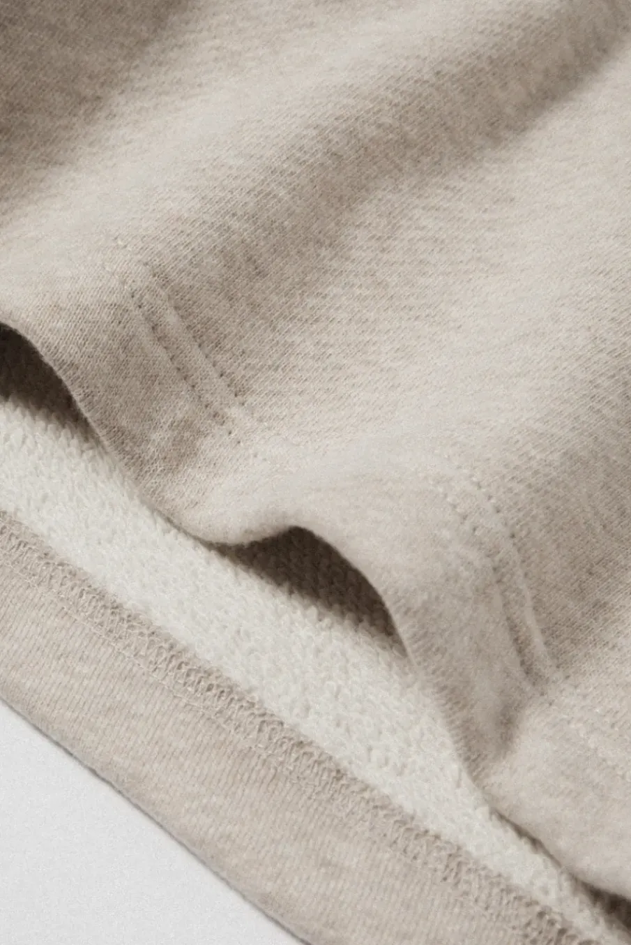 CORE SWEATSHORT