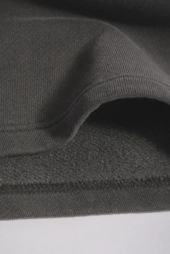 CORE SWEATSHORT
