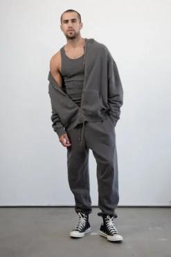 CORE ZIP HOODIE