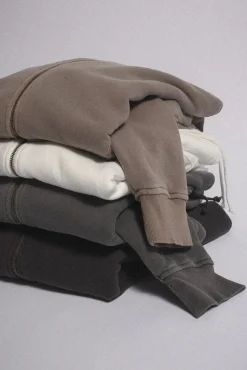 CORE ZIP HOODIE
