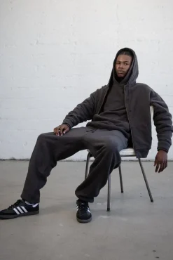 CORE ZIP HOODIE