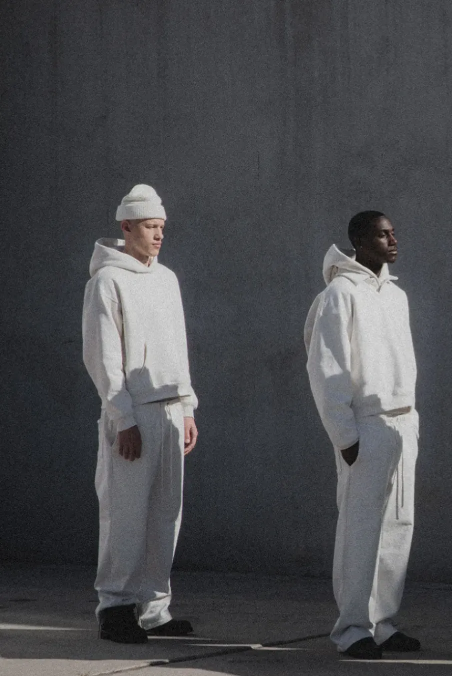 HEAVYWEIGHT HOODIE