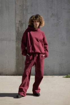 HEAVYWEIGHT HOODIE