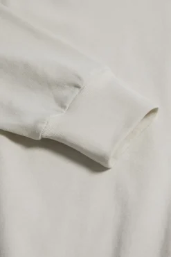HEAVYWEIGHT LS TEE