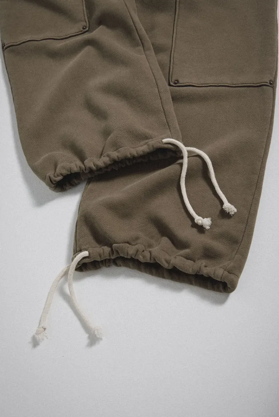 INDUSTRY SWEATPANT