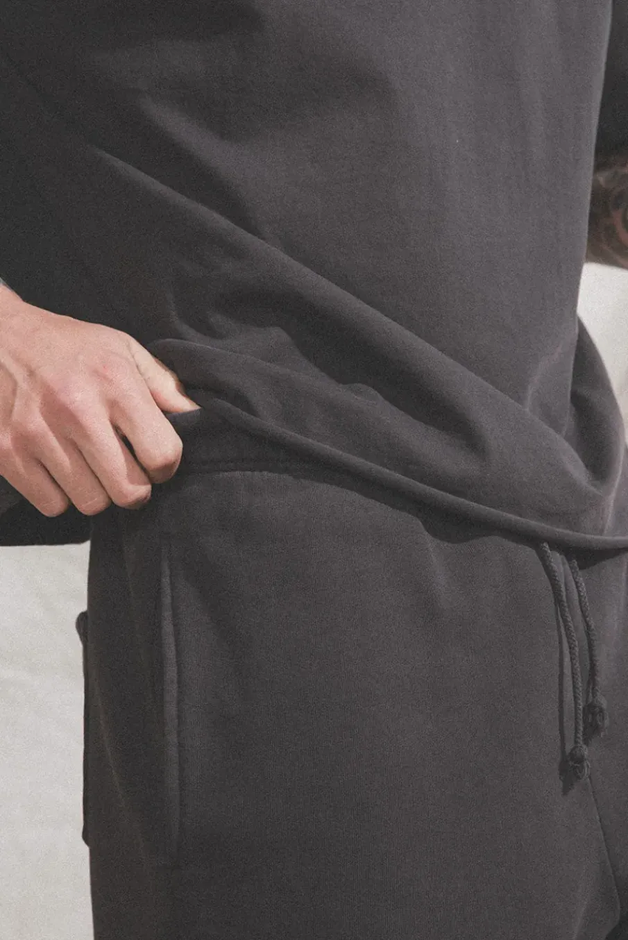 OVERSIZED CROP CORE TEE