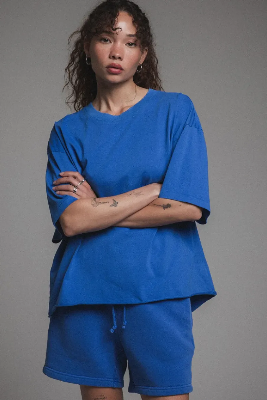 OVERSIZED CROP CORE TEE