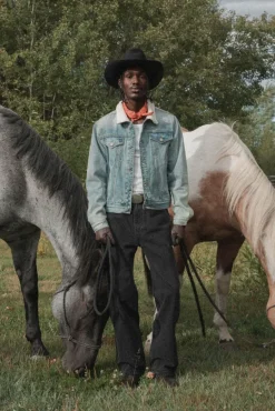 STRAIGHT LEG DENIM PANT